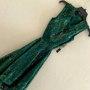 My Michelle size 3 open back green new cocktail dress